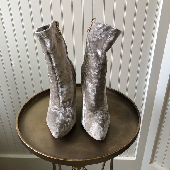 CAPE ROBBIN PAW-26 VELVET BOOTS. 8M. - Picture 2 of 8